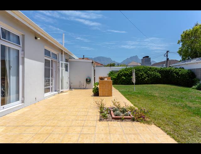 4 BEDROOM HOUSE FOR SALE IN CLAREMONT